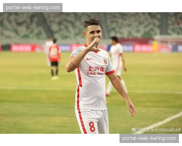 奥斯卡续约谈判进行中,其组织核心角色对海港战术的不可替代性 奥斯卡续约谈判进行中,其组织核心角色对海港战术的不可替代性